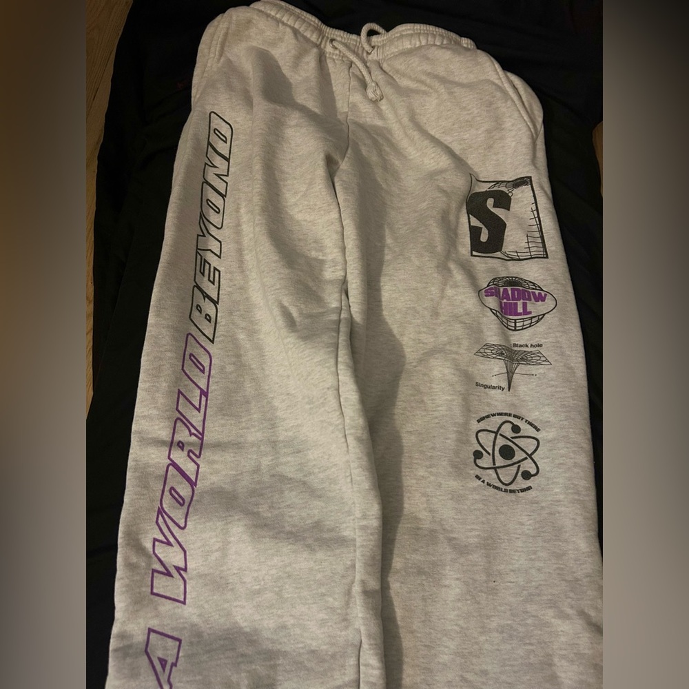 Shadow Hill Women’s Gray and Black Sweatpants